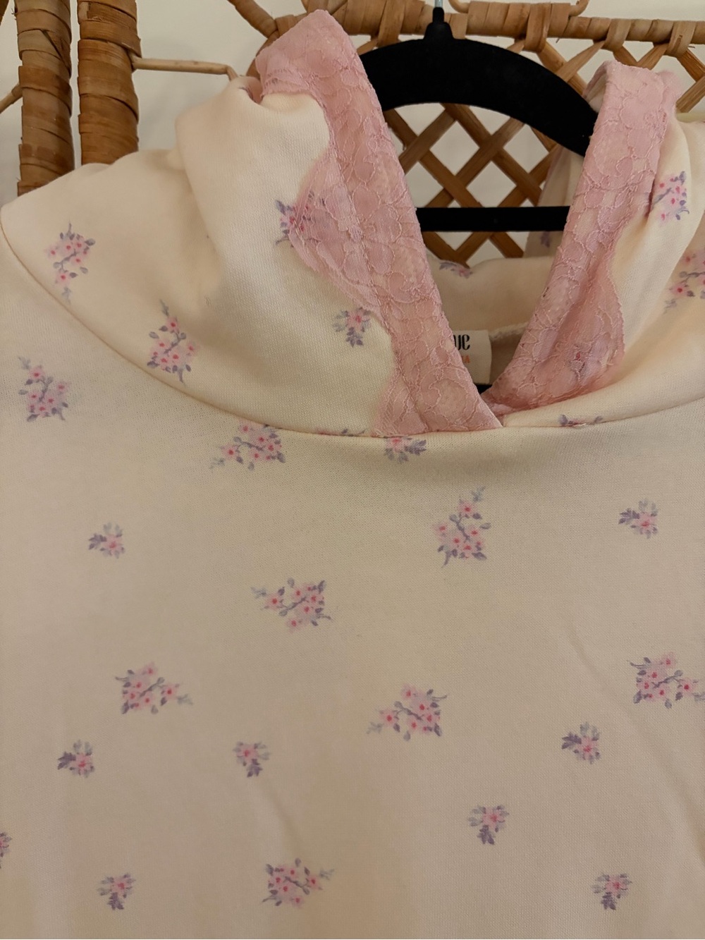 Women's Pale Yellow & Pink Floral Print Lounge Hoodie & Shorts Set w/ Lace Trim - Picture 3 of 10